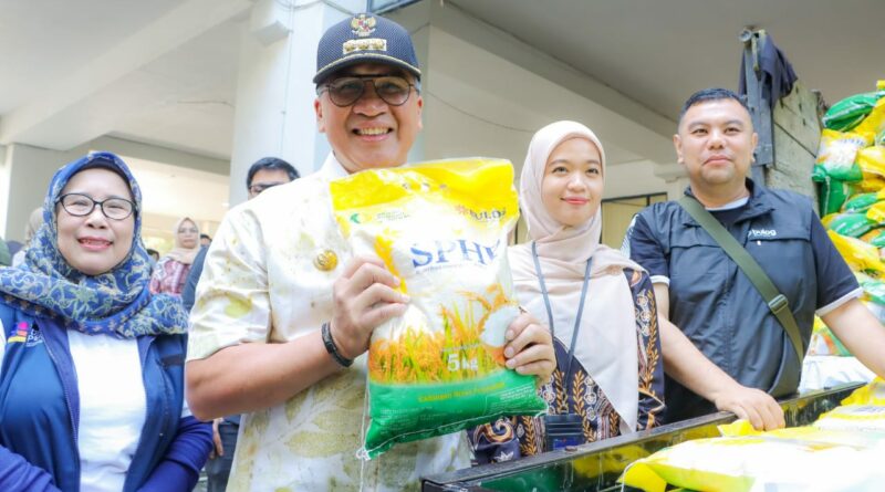 PEMKOT CIMAHI GELAR BAZAR BELA BELI UMKM CIMAHI