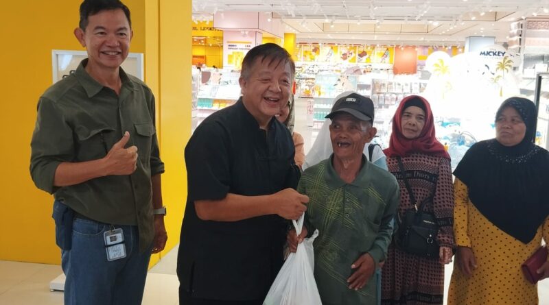 Kunjungan Warga Desa Mekar Saluyu Seluruh Cimenyan Kab Bandung ke Botanica Mall