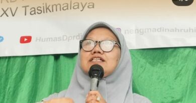 Hj.Neng Madinah : Perempuan Berkontribusi Membangun Ketahanan Ekonomi.