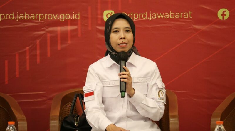 Pelantikan DPRD Jawa Barat 2024-2029, Ineu Purwadewi Sundari: Jaga Kekompakan dan Solid