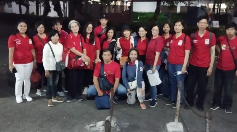 Misa Kudus Bersama Paus Fransiskus di GBK Jakarta