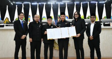 Pemda Provinsi Jabar – DPRD Setujui APBD 2025