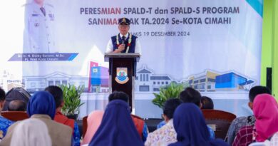 Pj. WALI KOTA CIMAHI RESMIKAN PEMBANGUNAN IPPj. WALI KOTA CIMAHI RESMIKAN PEMBANGUNAN IPAL SKALA PERMUKIMAN DAN PEMBANGUNAN TANGKI SEPTIK INDIVIDUAL AL SKALA PERMUKIMAN DAN PEMBANGUNAN TANGKI SEPTIK INDIVIDUAL