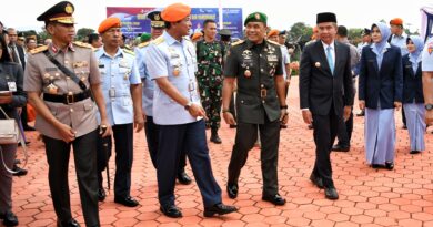 Bey Machmudin Hadiri Upacara Sertijab  Dankoharmatau dan Komandan Kopasgat