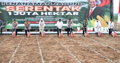 Bey Machmudin Hadiri Launching Gerakan Penanaman Jagung 1 Juta Hektare di Subang Subang, Jawa Barat sebagai Model Nasional