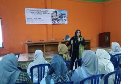 Tia Fitrian Menggelar Sosper Pengembangan Ekonomi Kreatif di Desa Lagadar