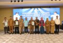 Walikota Cimahi Memimpin Penyerahan Akte Notaris dan Badan Hukum Koperasi Merah Putih se-Kota Cimahi.