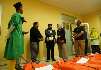 Bupati Garut Sampaikan Duka Mendalam bagi Korban Tragedi Ledakan Amunisi Tak Layak Pakai di Cibalong