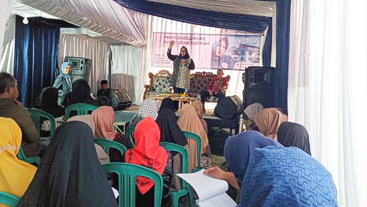 Tia Fitriani Sosialisasi Peraturan Daerah (Perda) No. 2 Tahun 2016 tentang Pedoman Pengendalian Kawasan Bandung Utara (KBU).