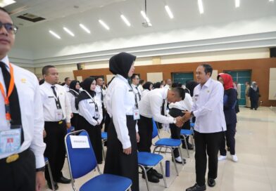WALIKOTA CIMAHI MENGHADIRI PEMBUKAAN KLASIKAL ORIENTASI PPPK KOTA CIMAHI