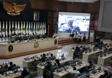 Sidang Paripurna DPRD Jabar Hujan Intrupsi dari Fraksi PDIP , Soroti Kebijakan Gubernur KDM.