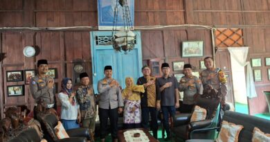 Kapolres Kabupaten Kediri Silaturahmi ke Ndalem Pojok, Siap Dukung Ruwatan Negara dengan Wayang Gandrung