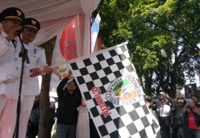 KONVOI VESPA ANTIK MERIAHKAN HUT RI KE-80 DI KOTA CIMAHI.