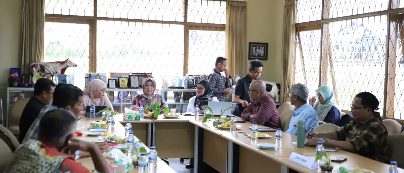 Komisi II DPRD Jabar Dorong Peningkatan Kualitas Susu Murni dan Pengembangan Sapi Perah di Cikole
