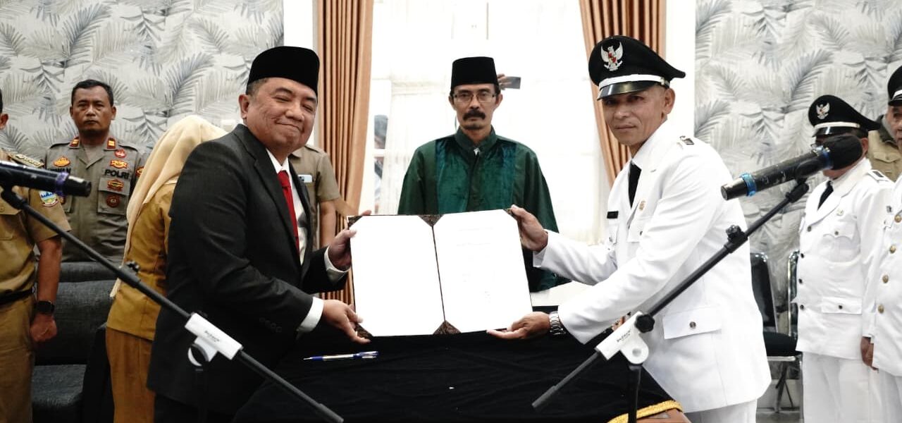 Bupati Garut Instruksikan Kepala Desa Proaktif Atasi Persoalan Pendidikan dan Stunting