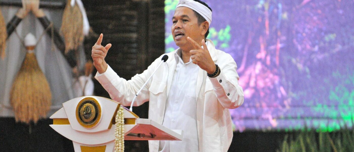 Jamin Pengobatan Hingga Tuntas, KDM Serahkan Hadiah Sayembara Taufik Hidayat kepada Korban