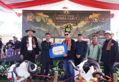 Pangdam III/Siliwangi Dukung Pelestarian Domba Garut Melalui Festival Peternak di Cimahi