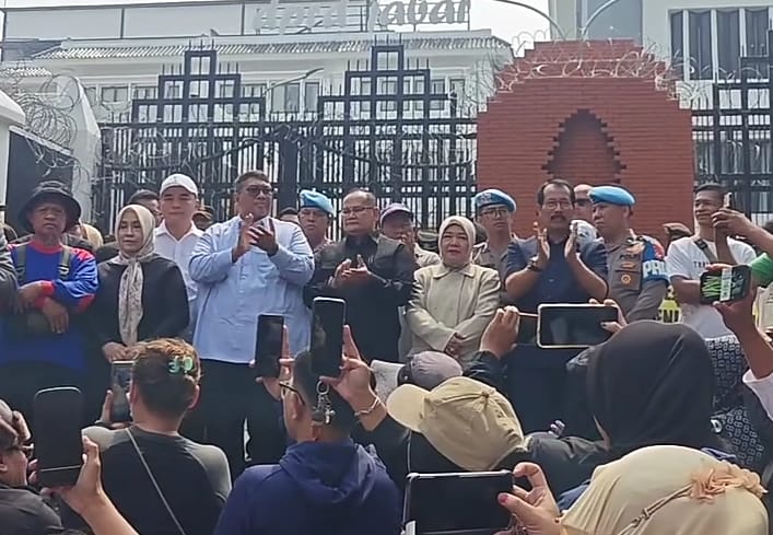 Ribuan Massa Geruduk DPRD Jabar Dukung Program MBG, Ini Respons Lina Ruslinawati