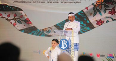 Regenerasi Budaya, Pemerintah Gandeng Pembatik Hingga Penganyam Tradisional Jadi Pengajaran di Jabar
