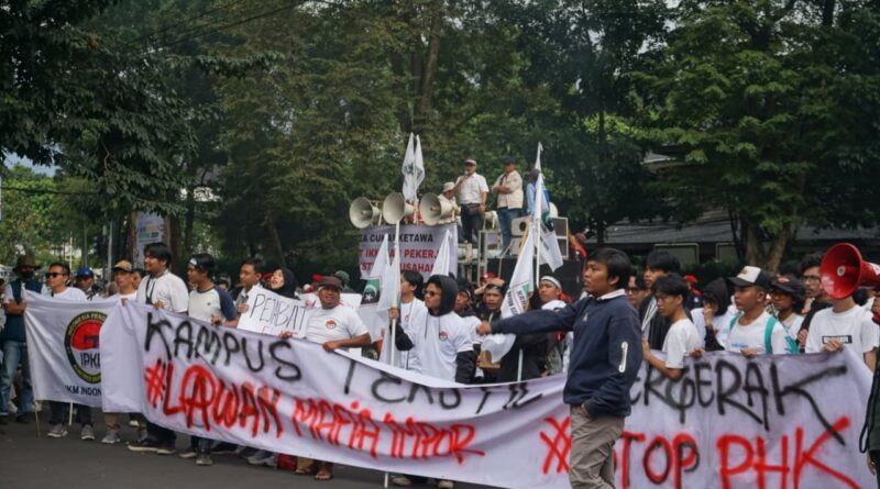Rupiah Melemah : Indonesia Sedang Menghadapi Risiko Ekonomi yang Lebih Besar dari Sekadar Nilai Tukar
