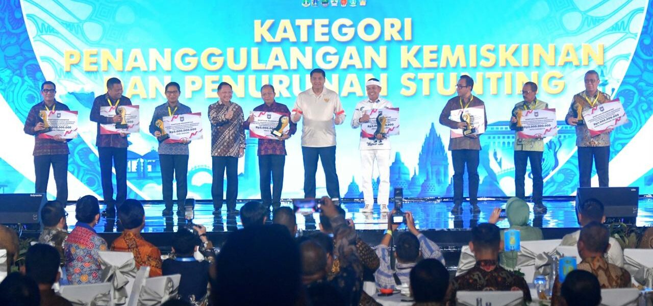 Pemprov Jabar Raih Penghargaan Pemerintah Daerah Terbaik dalam Penggulangan Kemiskinan dan Penurunan Stunting