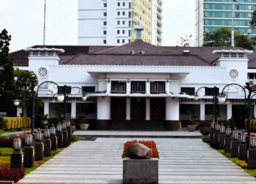 BPK Kejar Belanja Koran Sekolah Bernilai Rp10 Jutaan, Publik Pertanyakan Pengawasan terhadap Pos APBD Pemkot Bandung Bernilai Triliunan Rupiah