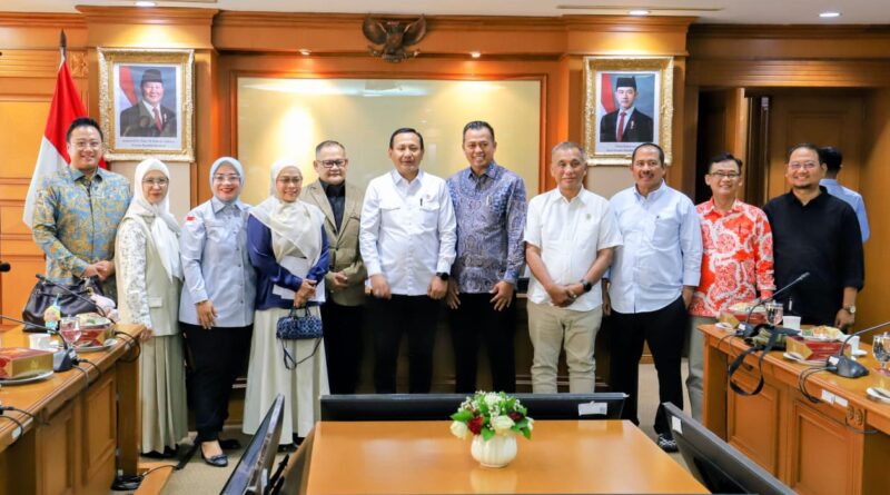 Pansus XV DPRD Jawa Barat Harmonisasi Ranperda PPLH Melalui Konsultasi ke Kementerian