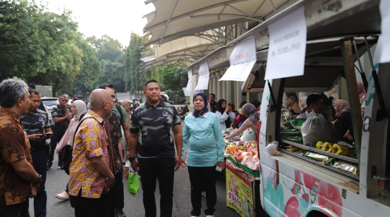 Festival Rakyat Nusantara 2026 dan Bola Gembira Meriahkan Makodam III/Siliwangi.