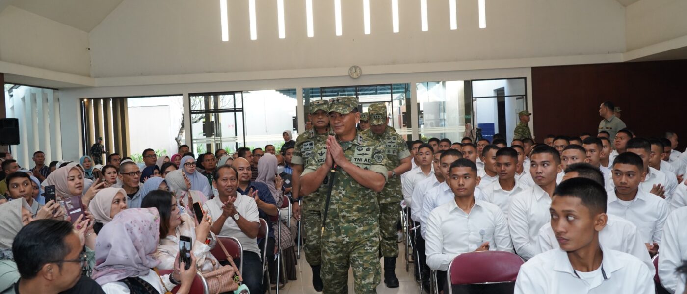 Pangdam III/Siliwangi Lepas 236 Calon Taruna Akademi TNI TA 2026 dari Bandung